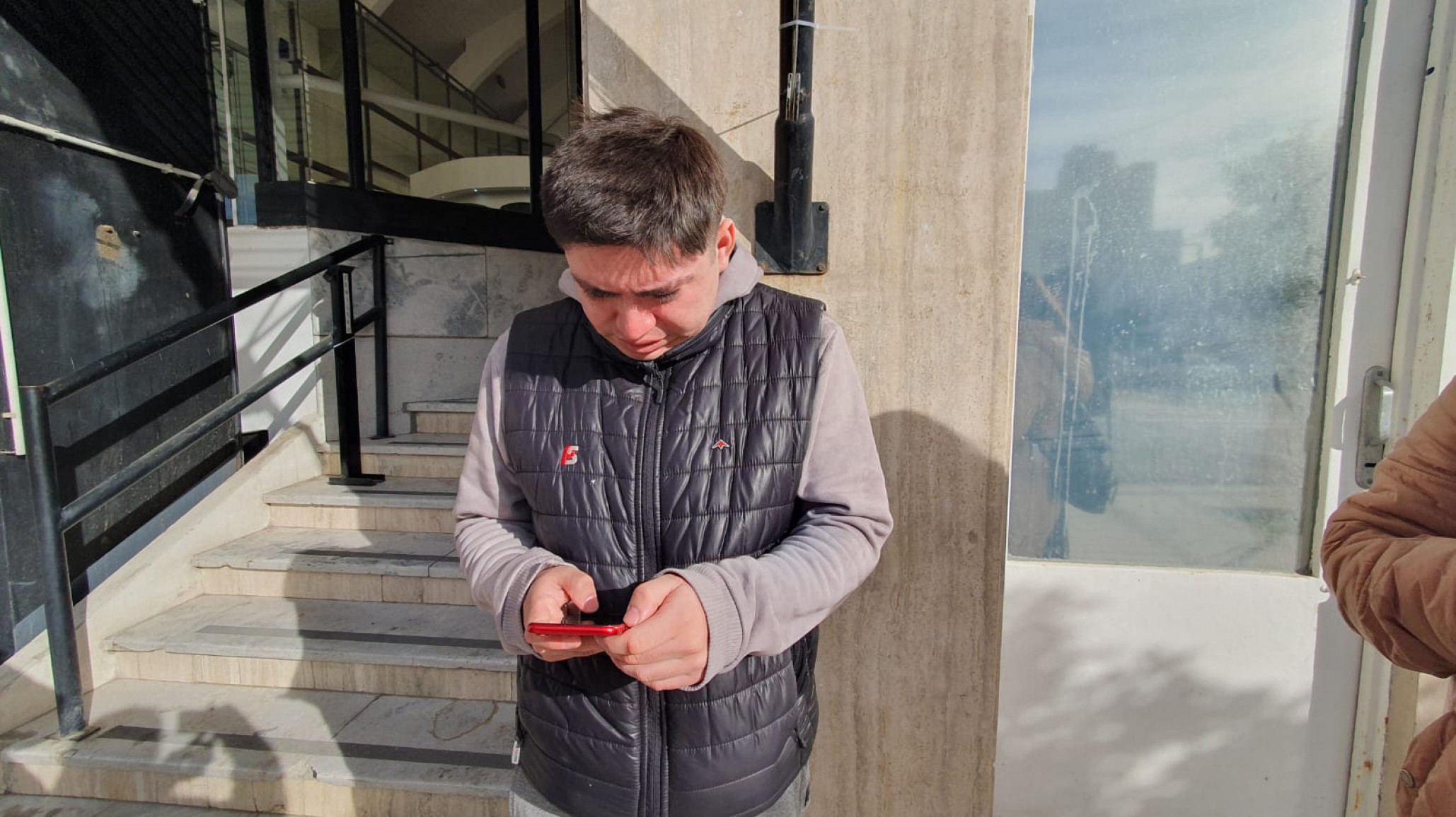 Las 1008: Agente policial denuncia allanamiento en la vivienda de su madre y hostigamiento