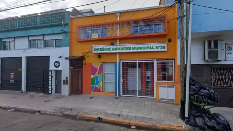 "Les tocaba la cola": Niños de Wilde denuncian abusos y sufren las consecuencias