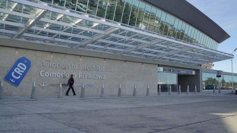 Desalojaron el aeropuerto de Comodoro Rivadavia por una alerta que activó el protocolo de emergencia