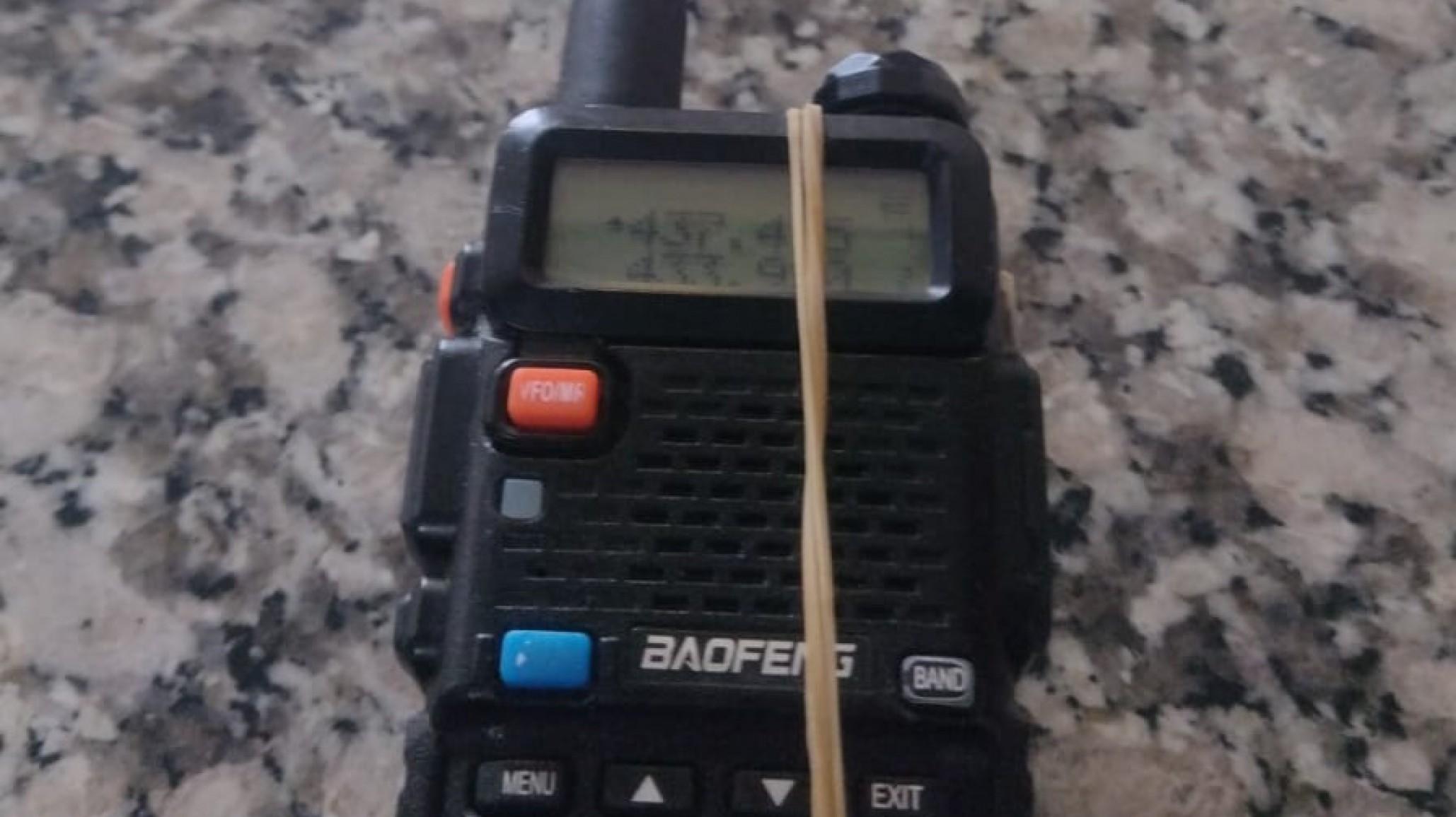 Joven de 22 años detenido por tenencia de un equipo de comunicación ilegal