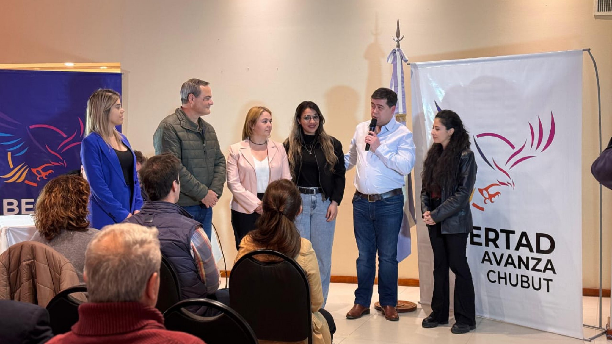 Dos comodorenses entre los beneficiarios del sorteo de sueldos de César Treffinger: $1 millón para cada uno de los 10 chubutenses