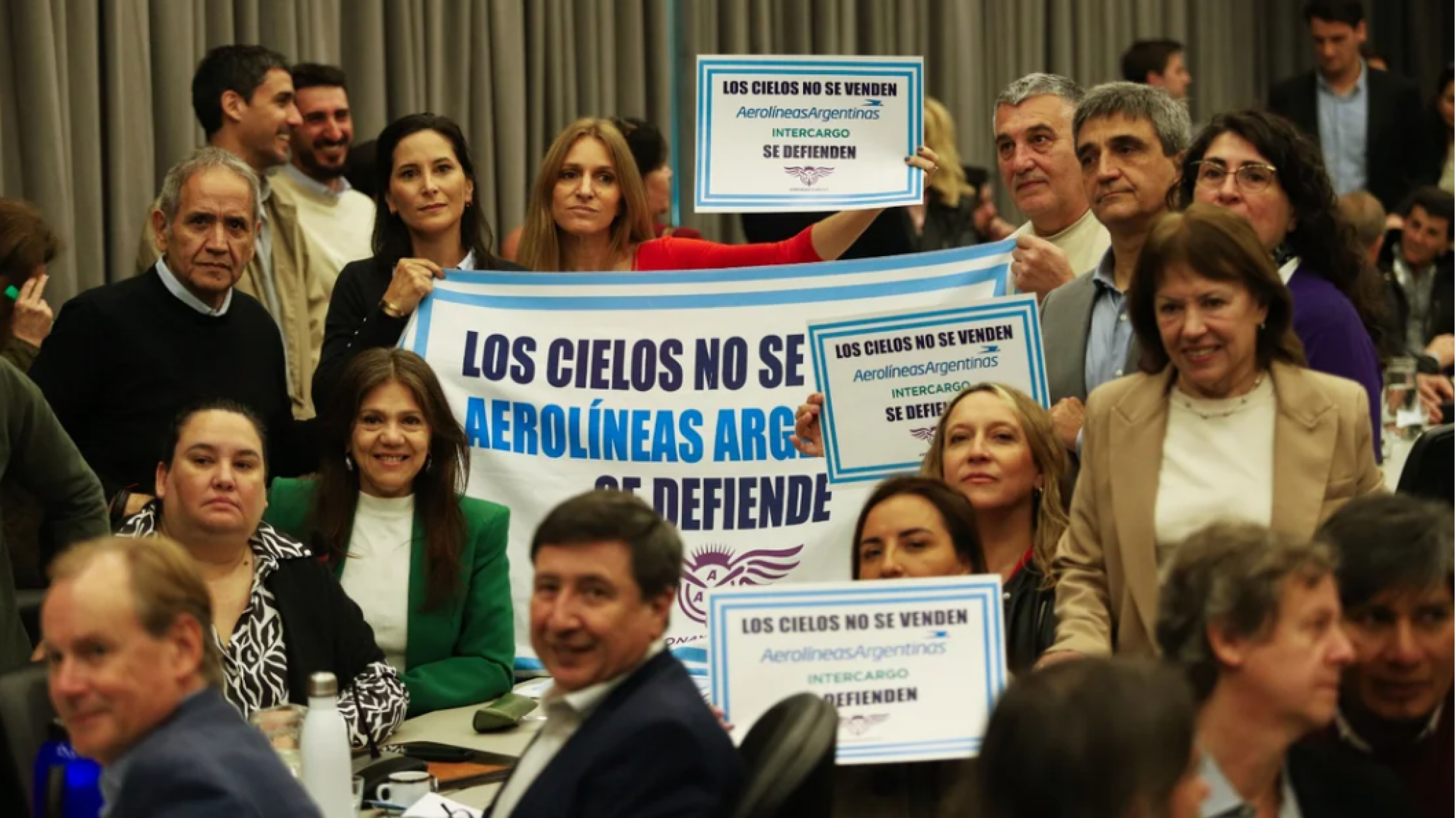 Diputados inició debate sobre la privatización de Aerolíneas Argentinas con la presencia de funcionarios nacionales