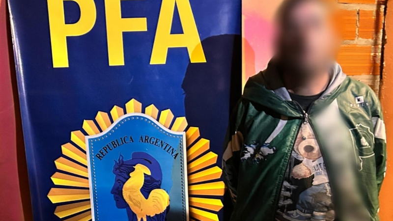 Publicó un tweet amenazando de muerte al presidente y ahora está detenido: "un cuetazo en la cabeza"