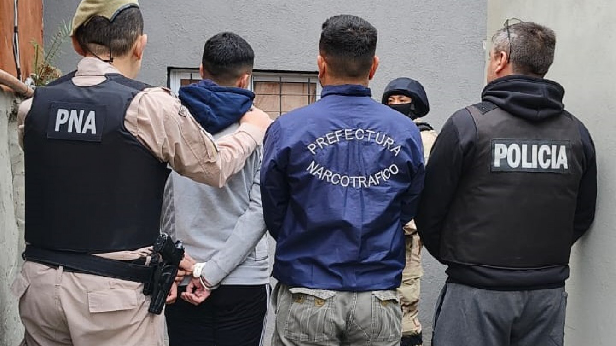 Desarticulan una banda narco en Comodoro Rivadavia: Un policía detenido