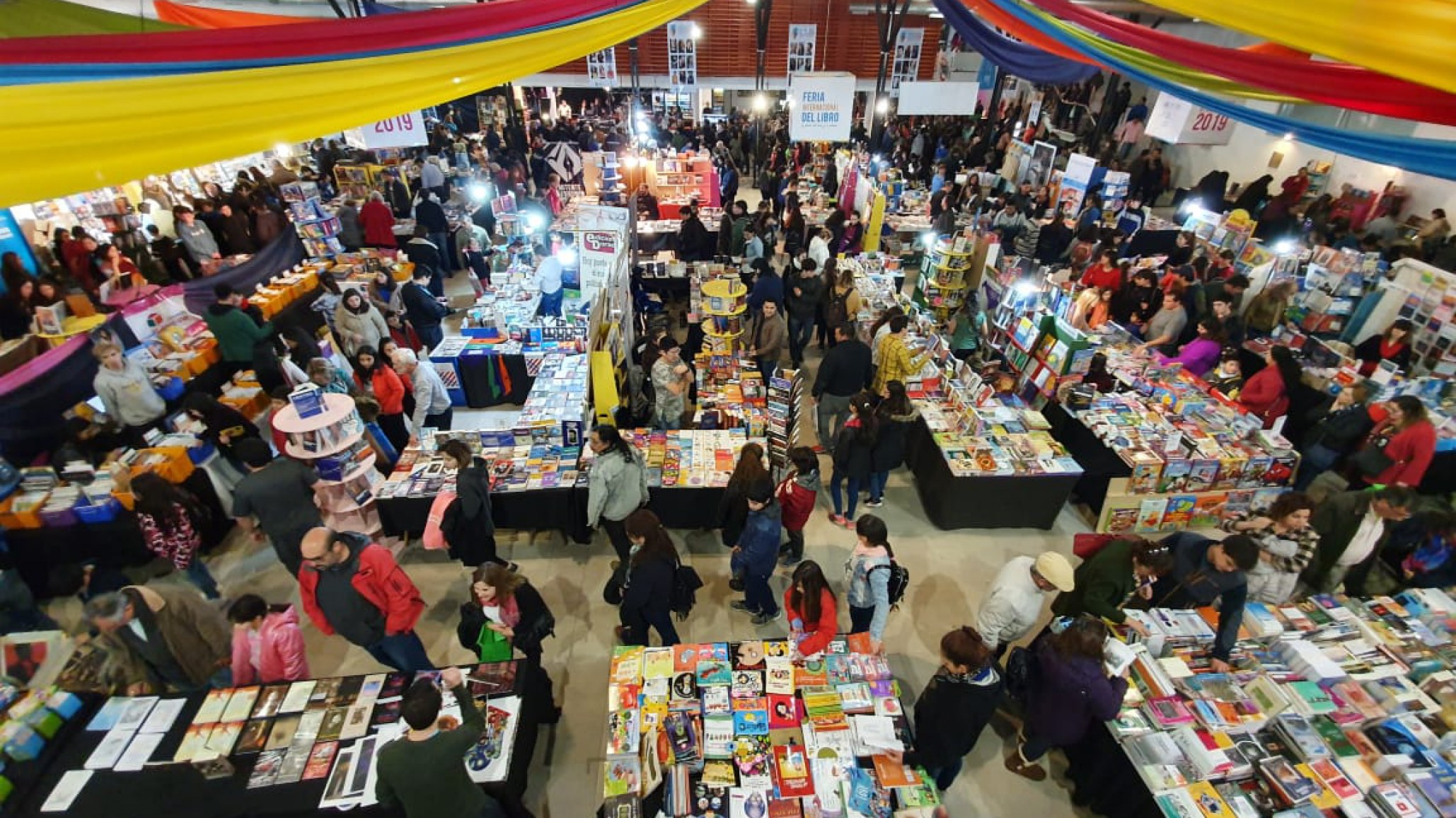 Este domingo termina la Feria del Libro, ¿con qué actividades?