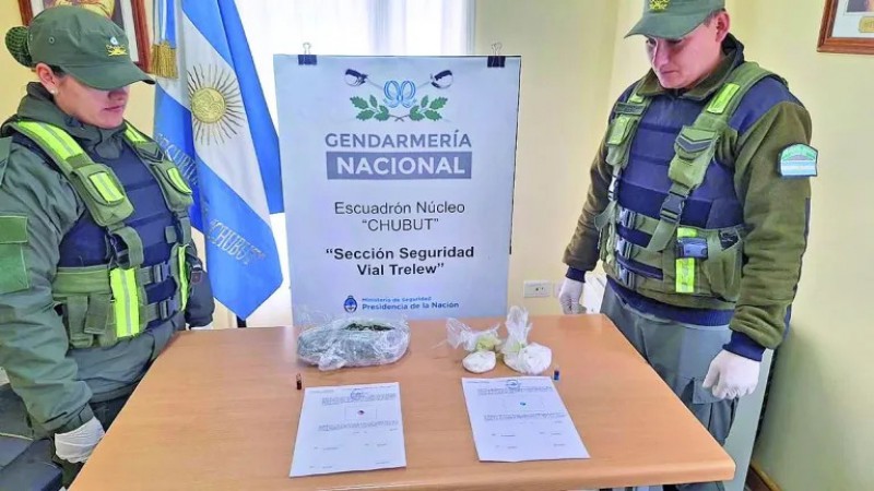 Detuvieron a un pasajero con drogas en un colectivo que viajaba hacia Comodoro