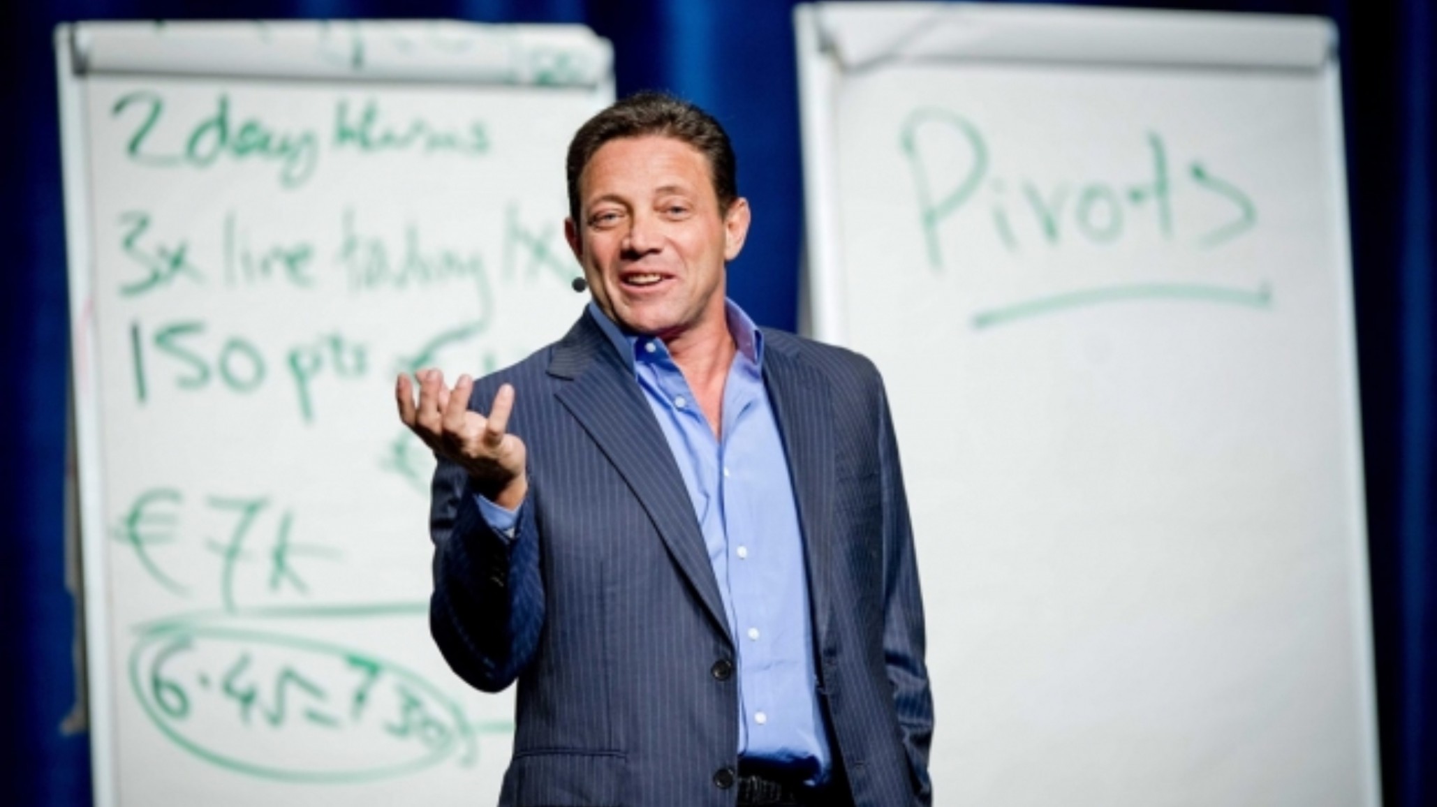 Jordan Belfort, el "Lobo de Wall Street", elogió a Milei: "Estados Unidos debería aprender de él"