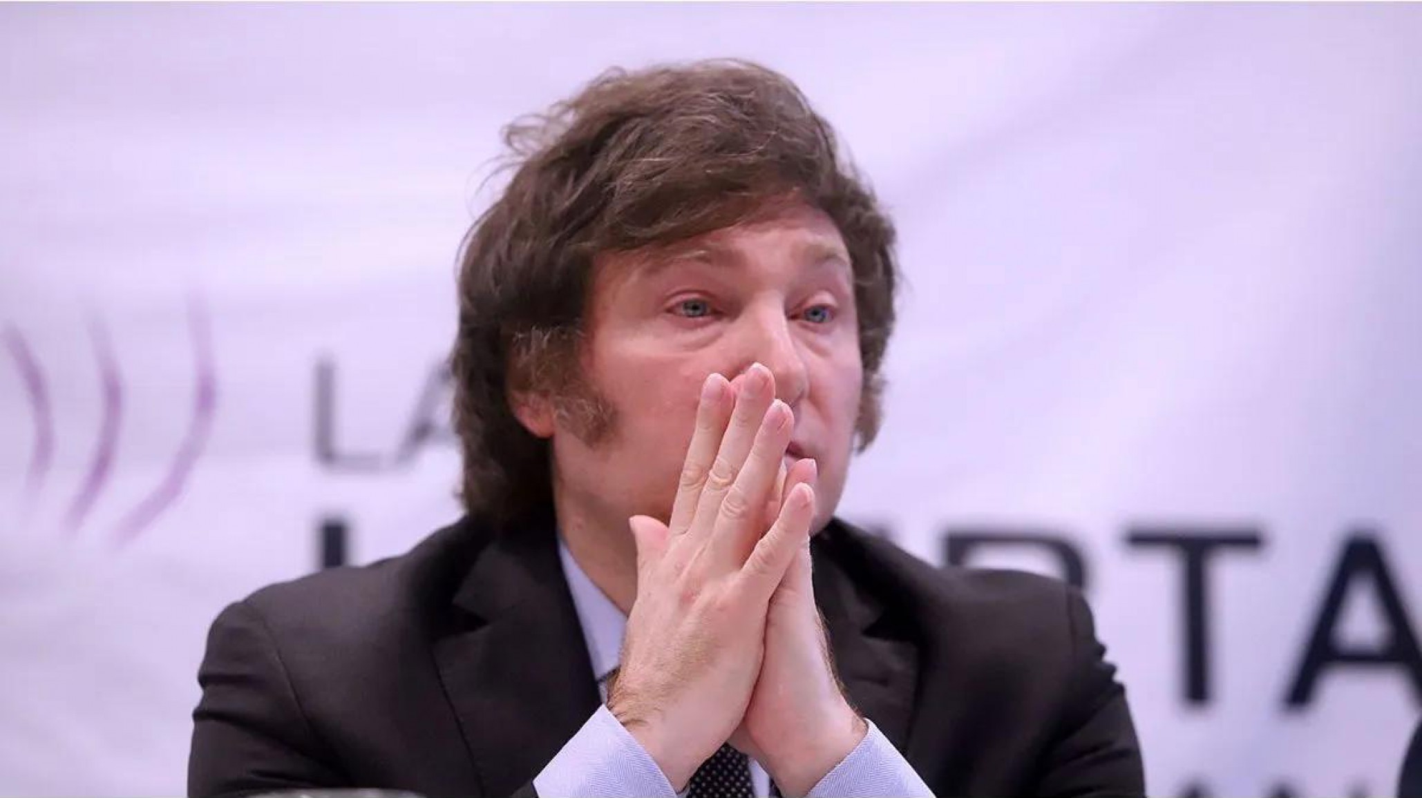 La imagen se derrumba, y el ajuste sigue andando