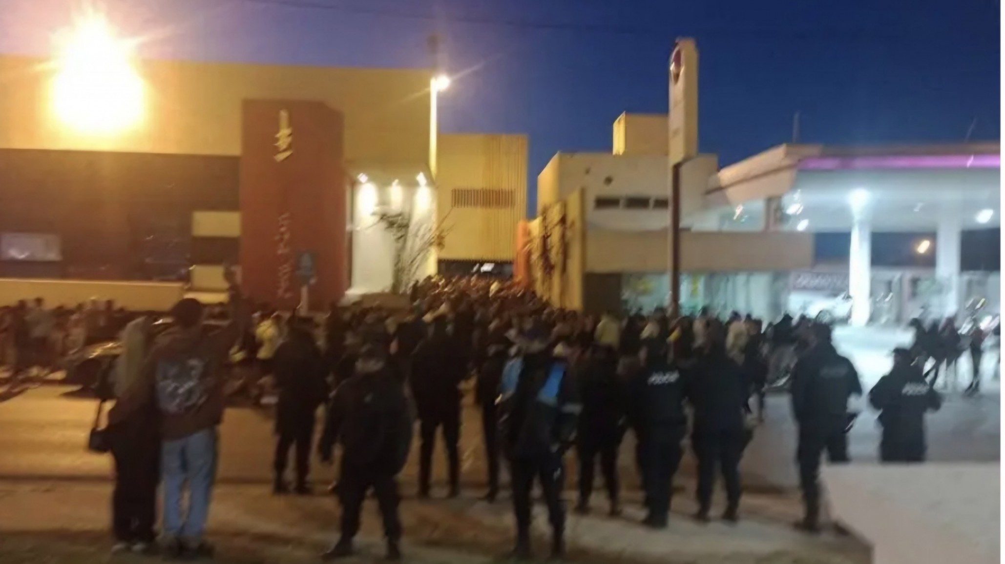 Policías impidieron el ingreso de nueve menores a un boliche