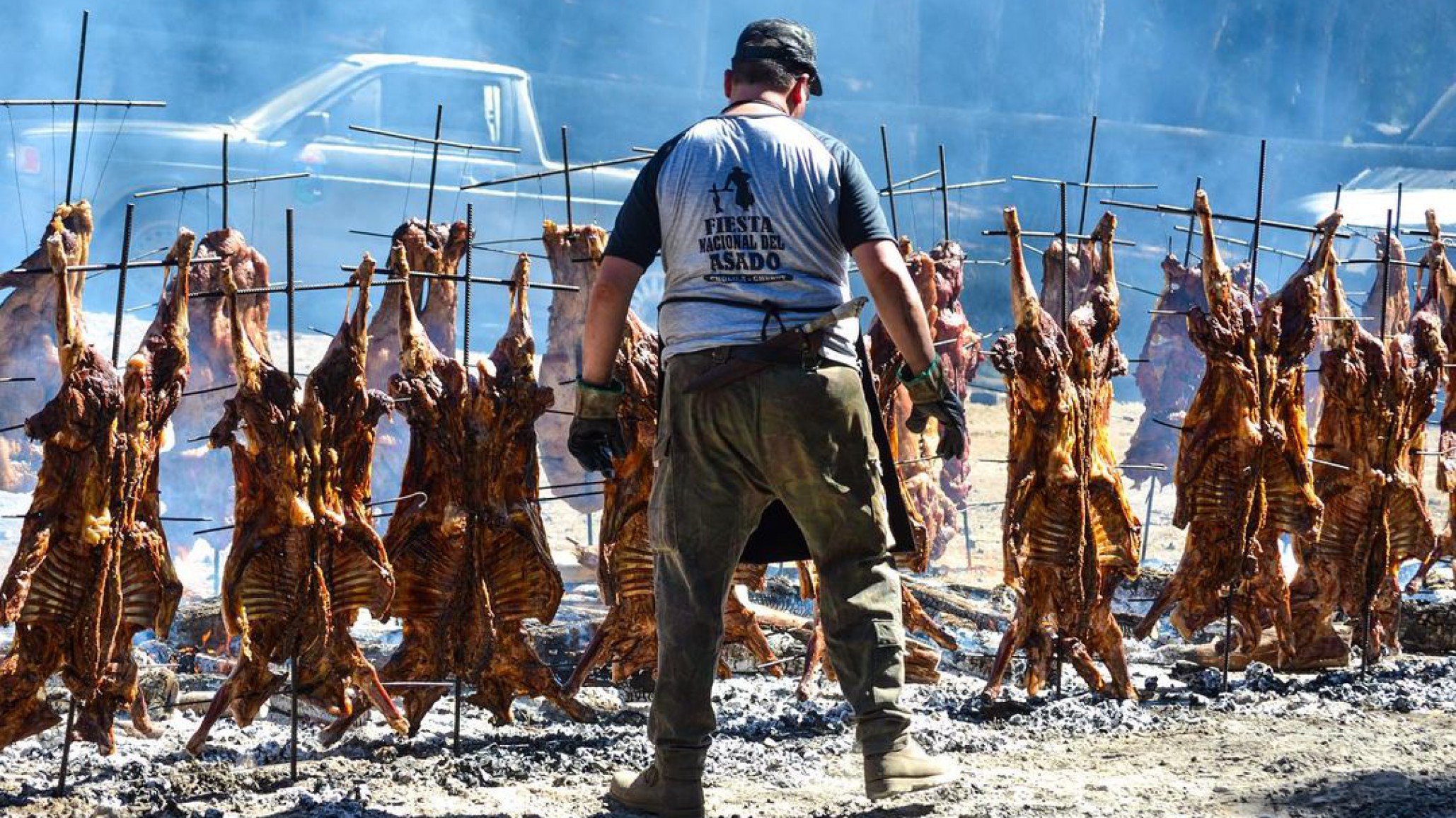 ¡El fogón más grande vuelve a encenderse! Cholila confirma fechas para la Fiesta Nacional del Asado