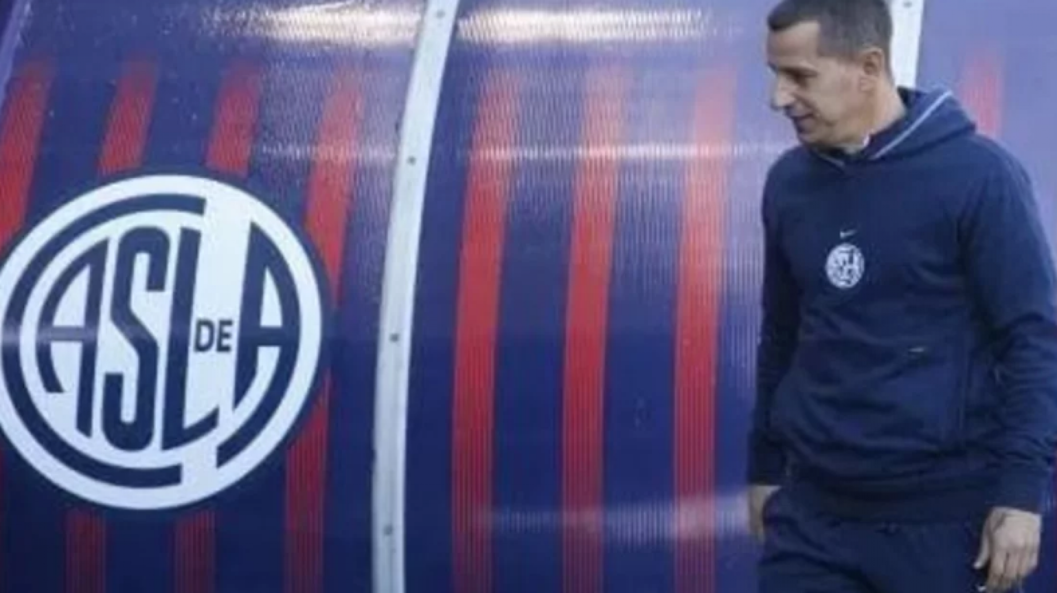 Leandro Romagnoli renunció como entrenador de San Lorenzo tras un empate ante Godoy Cruz