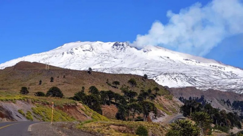 Alerta por aumento de actividad en el volcán Copahue