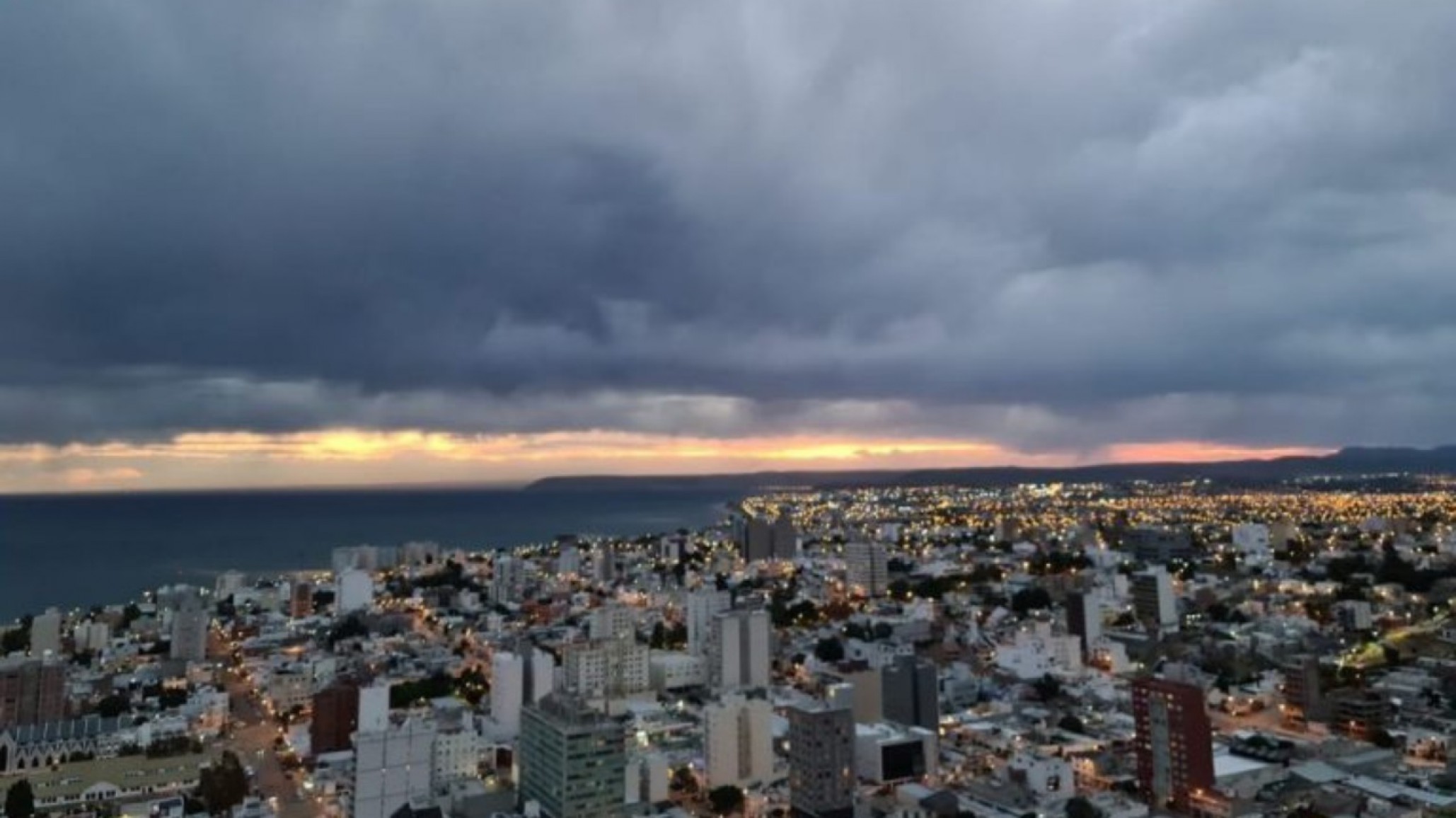 Domingo gris y con temperaturas agradables en Comodoro