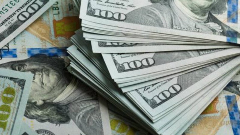 El Gobierno elimina el 95% del Impuesto PAIS