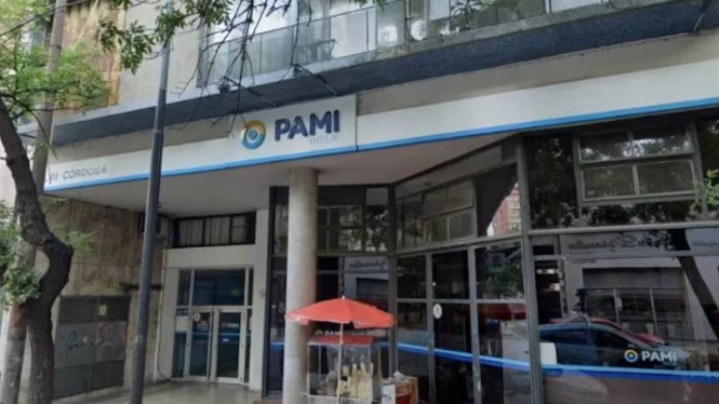 Un jubilado se roció nafta y amenazó con prenderse fuego en una sede de PAMI