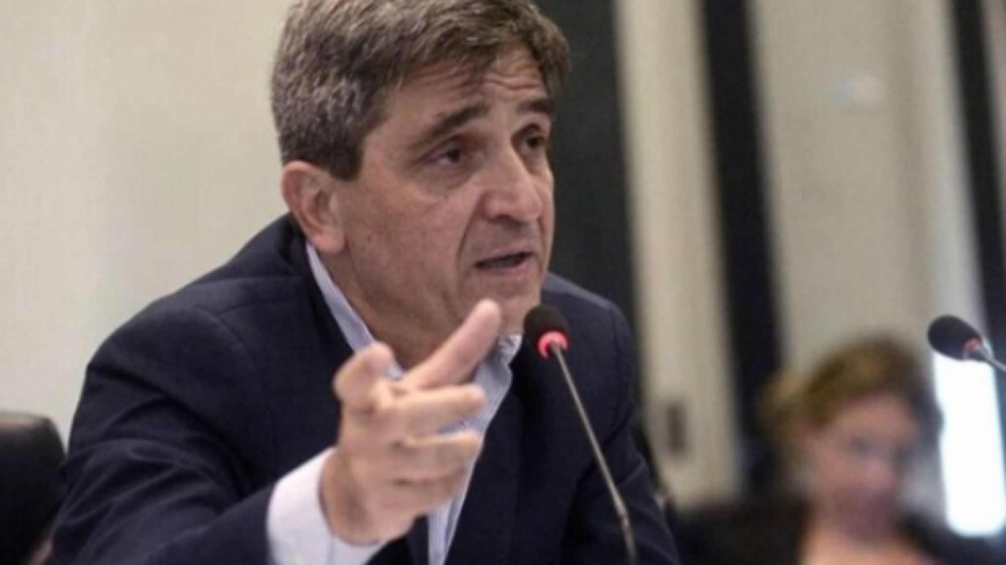 El diputado Yedlin aseguró que hay un proyecto para que la ley de Bases quede nula por presunta compra de votos