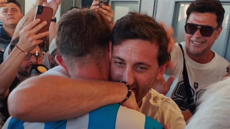 Milito asume en Racing y el futuro de Costas pende de un hilo