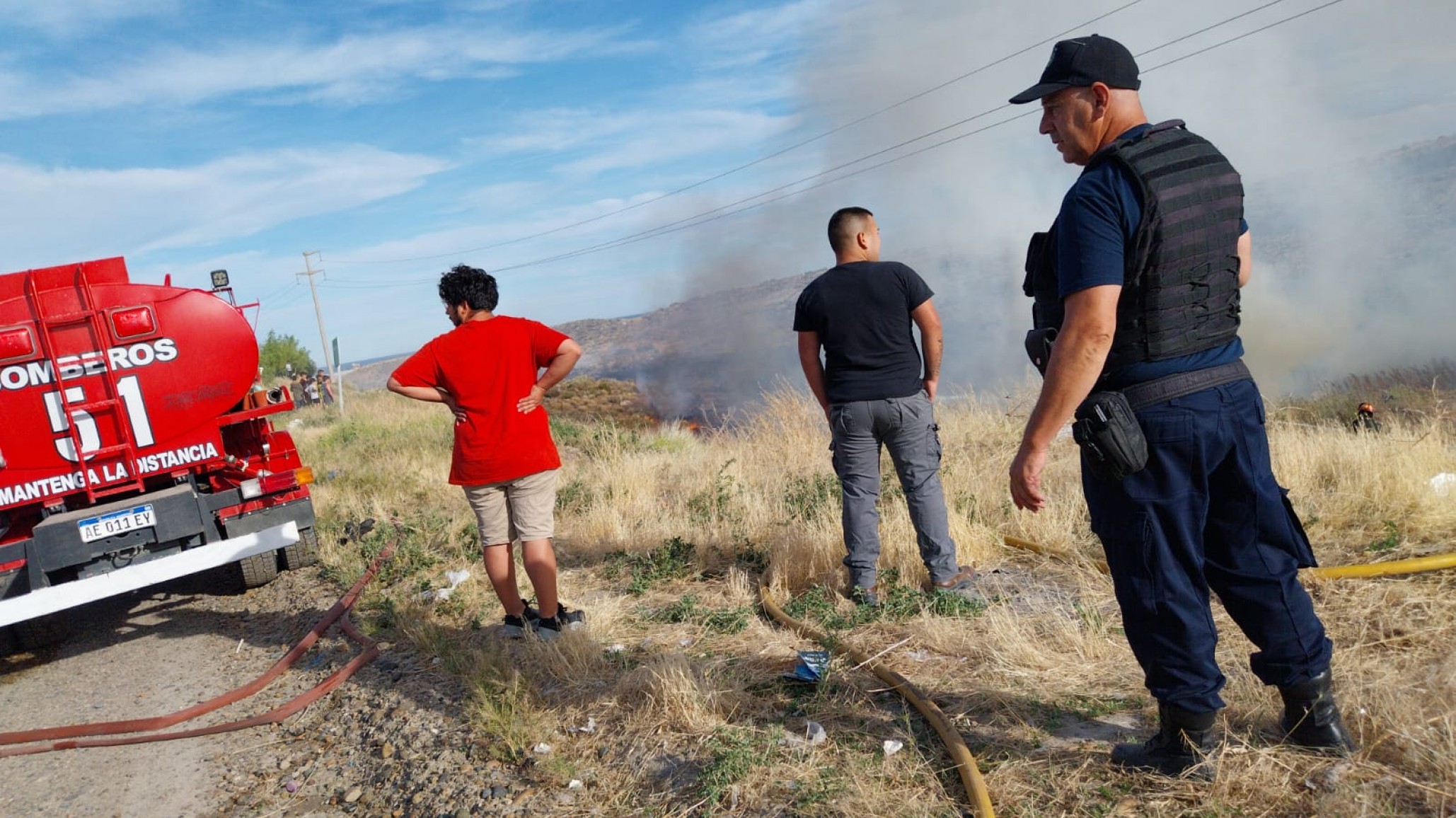Un incendio de pastizales fue controlado por los Bomberos Voluntarios