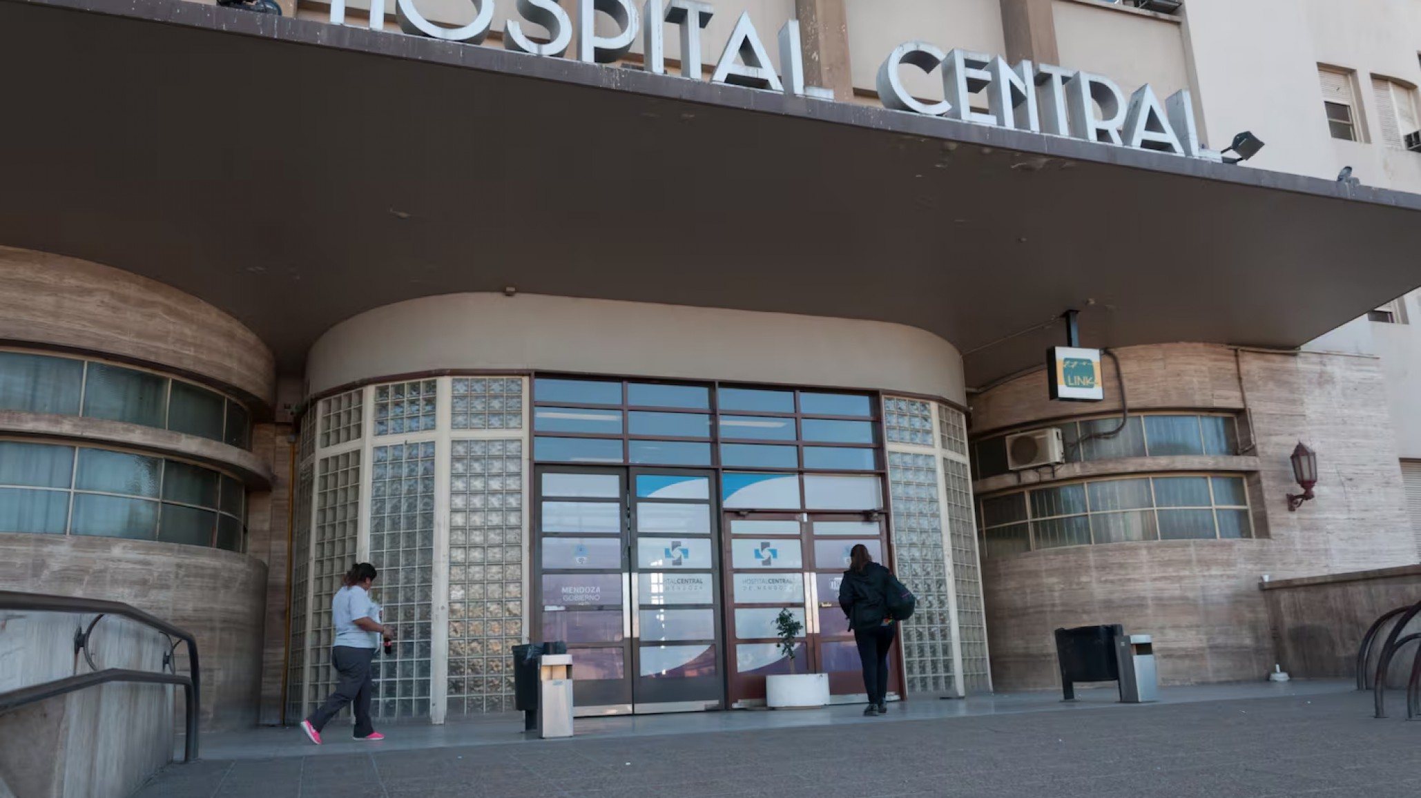 Fingio su muerte para sobrevivir: el dramático escape de una mujer en Mendoza