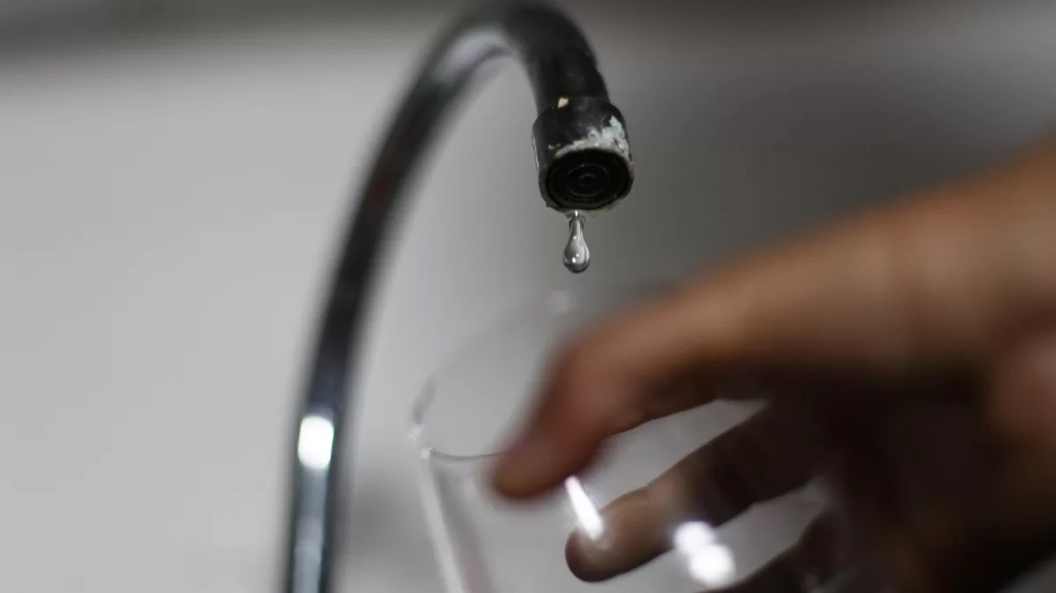 Barrios de zona norte continuarán sin agua por otra rotura en el subacueducto