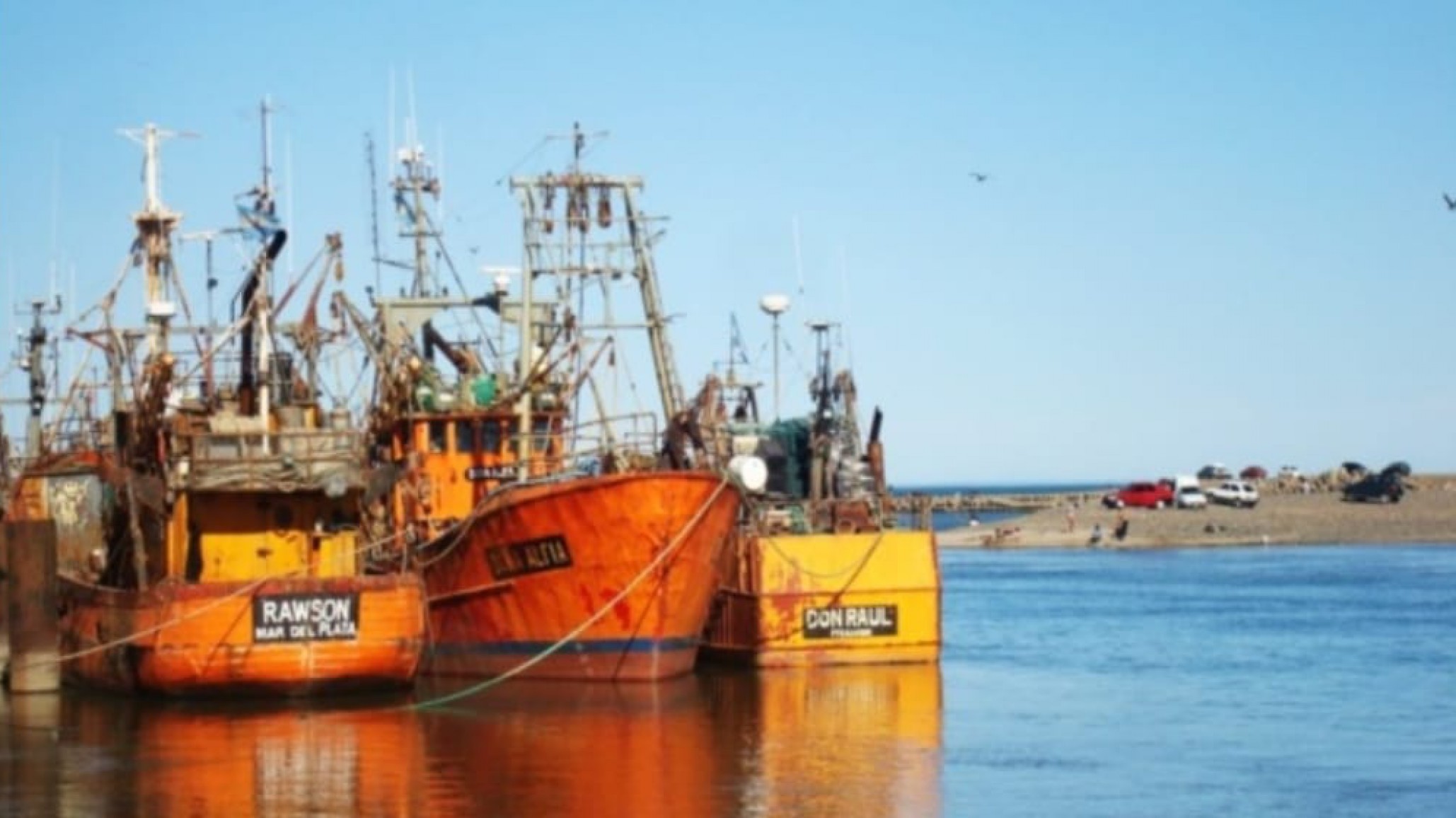 Un pescador murió tras sufrir un infarto en el muelle