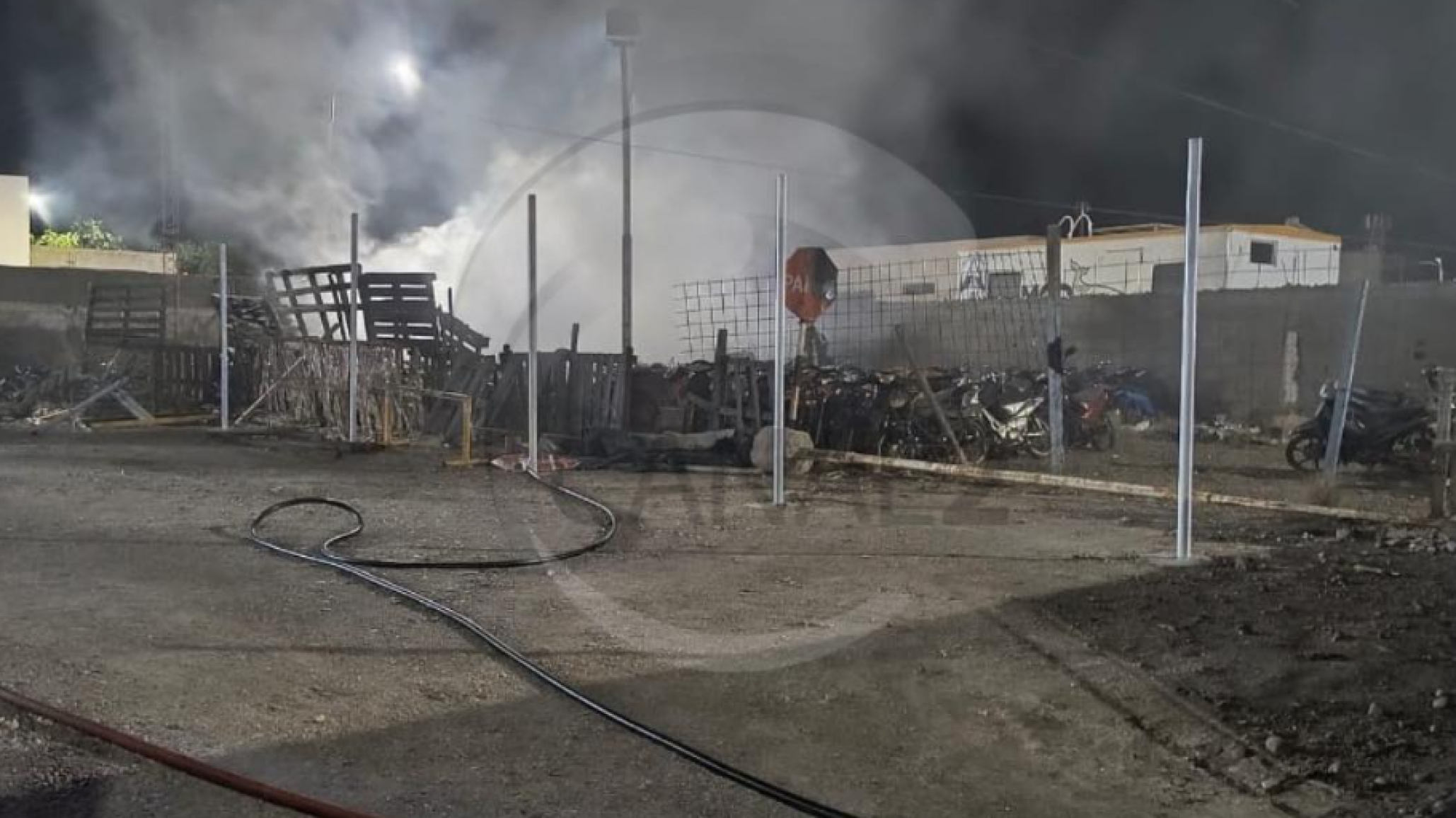 Incendio intencional arrasó con 101 motos secuestradas en el Corralón Municipal