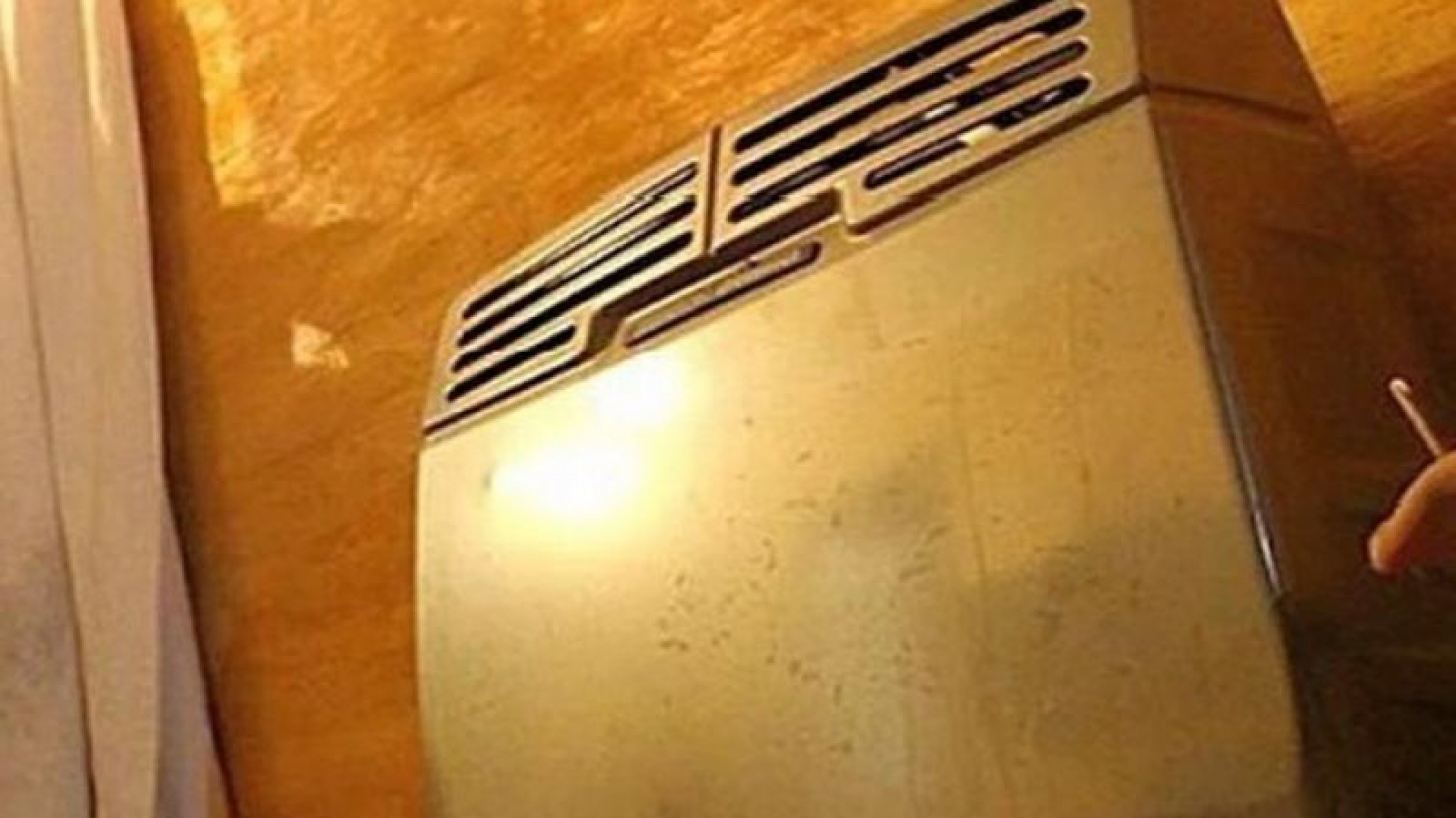 En un edificio muere un hombre y hay once intoxicados por inhalación de monóxido de carbono