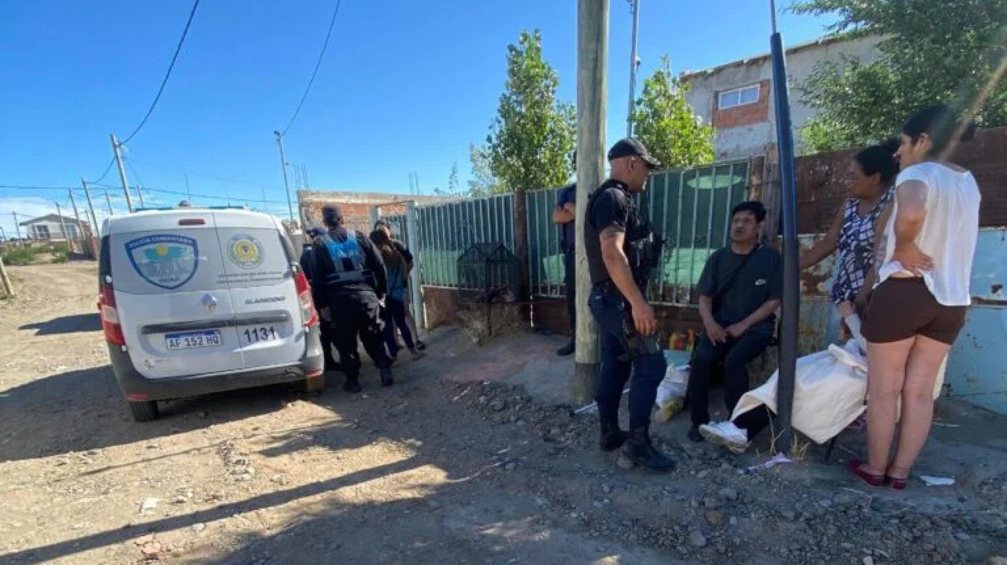 Comodoro: Dos adultos mayores fueron abandonados en la vía pública en Km. 8