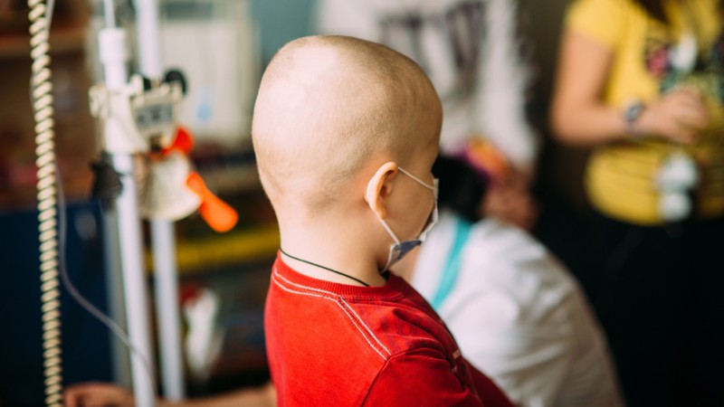 Denuncian que el gobierno nacional frena la entrega de medicamentos oncológicos a niños