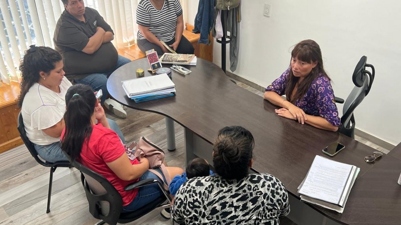 Padres de la escuela Municipal exigen avances en las obras y se reunieron con concejales para interceder ante el Ejecutivo