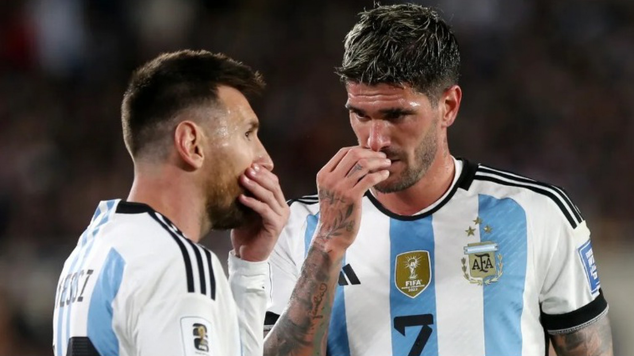 El look de De Paul que desató la risa de Messi y se volvió viral