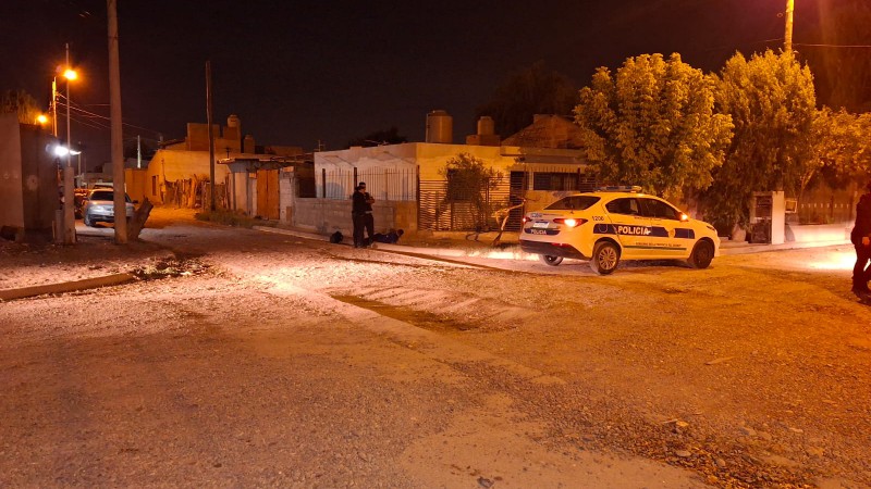 "Te vamos a sacar el auto": Lo quisieron asaltar con un cuchillo, aceleró y se salvó