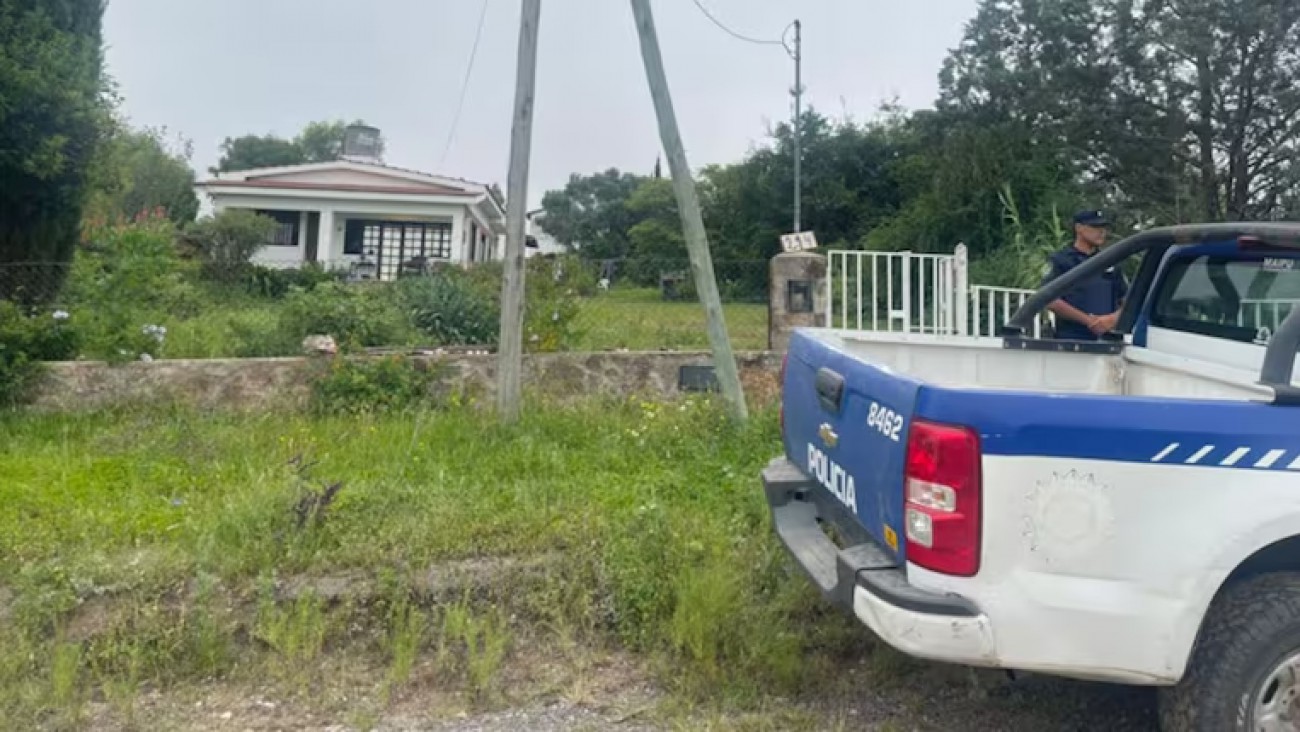 Un adolescente atacó a su madre con un hacha y se entregó a la policía