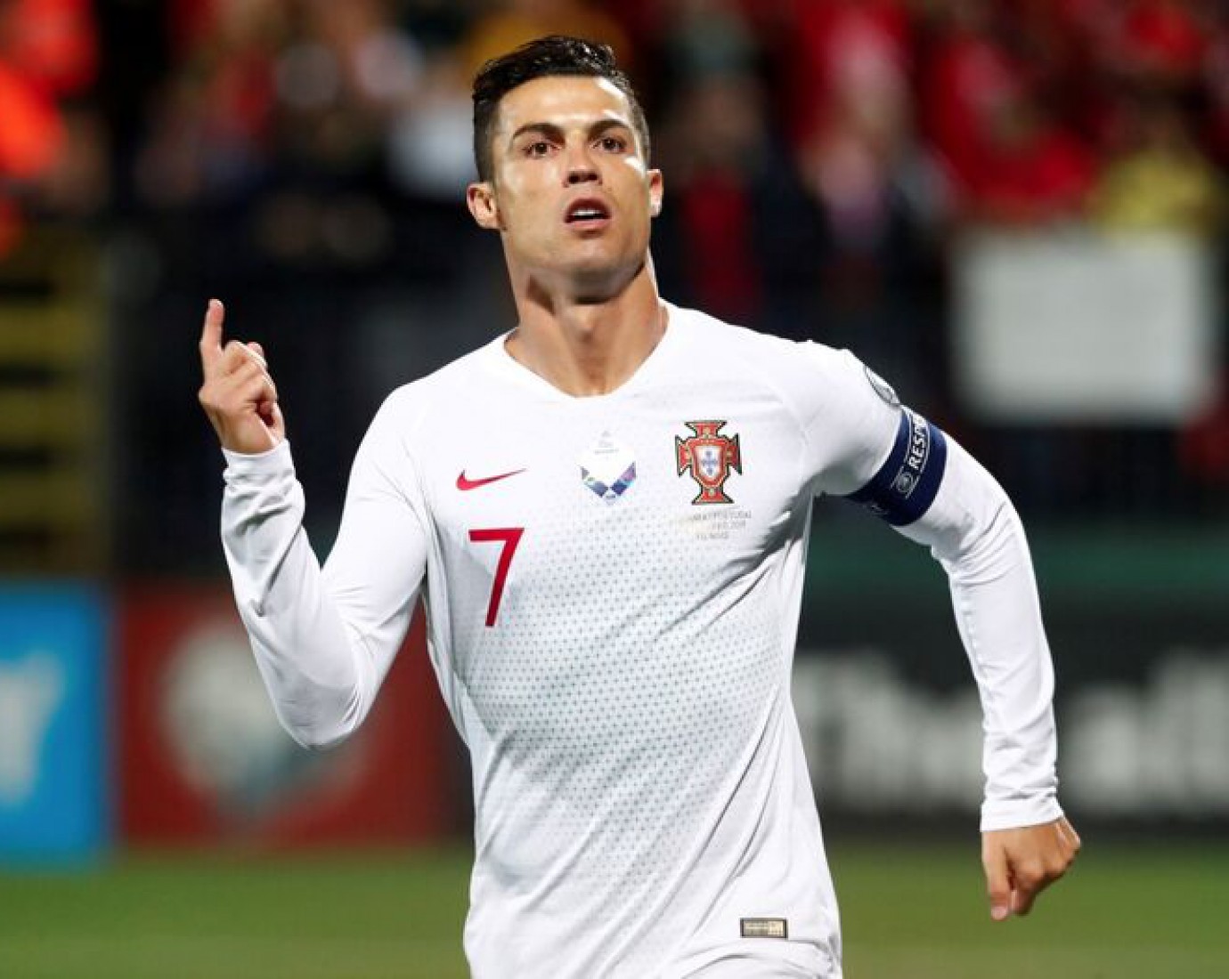 Cristiano Ronaldo se comparó con Messi y Maradona: "Soy el futbolista más completo que existió"