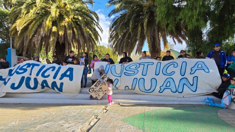 Comodoro clama por justicia para Juan de la Cruz y Ezequiel Álvarez: "esperando que Dios ponga su mano"