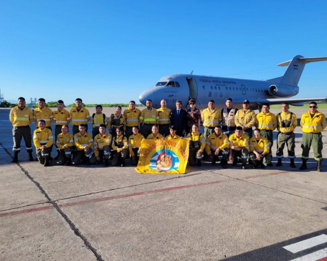 Un grupo de 23 brigadistas jujeños viaja a la Patagonia para combatir los incendios
