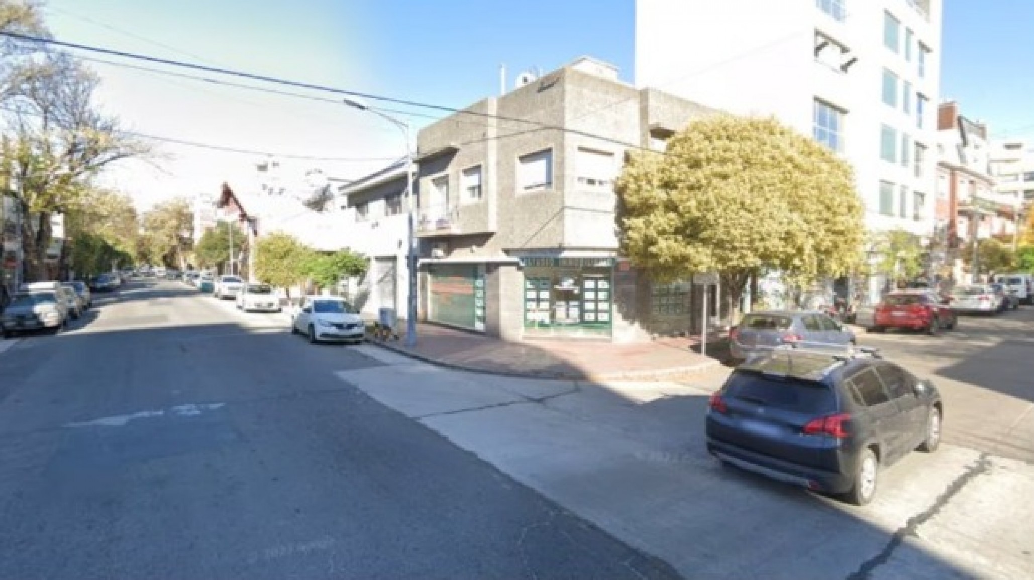 Vacaciones de terror: discutió con su pareja y le arrojó una bomba molotov mientras ella y sus hijos estaban en la camioneta