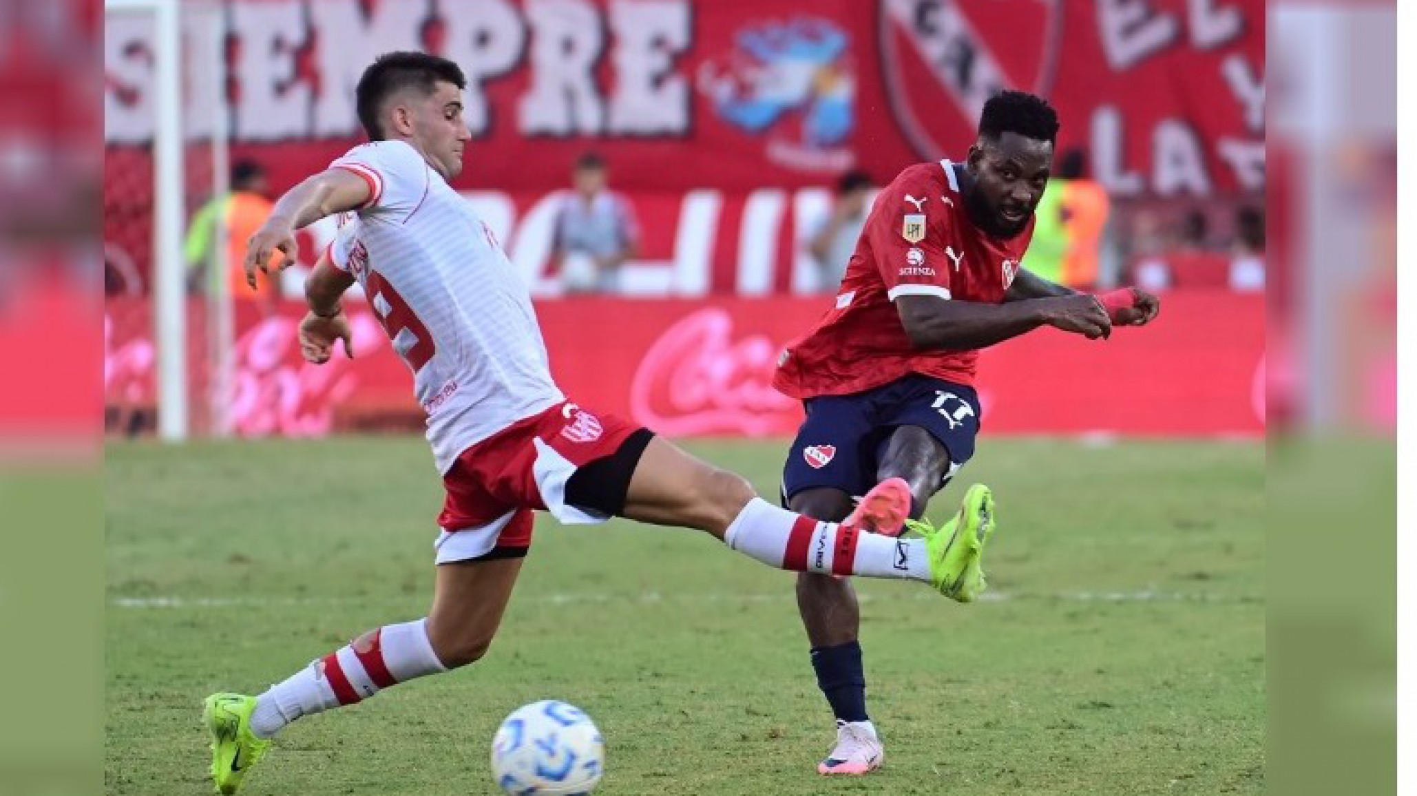 Independiente venció a Instituto y se afianza en la cima de la Zona B