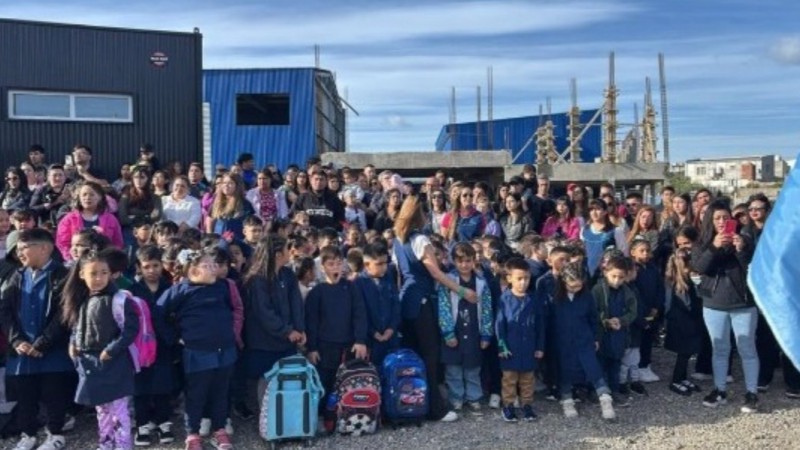 Luque le respondió a Ana Clara Romero mostrando el éxito de la Escuela Municipal: "Un proyecto bien berreta"