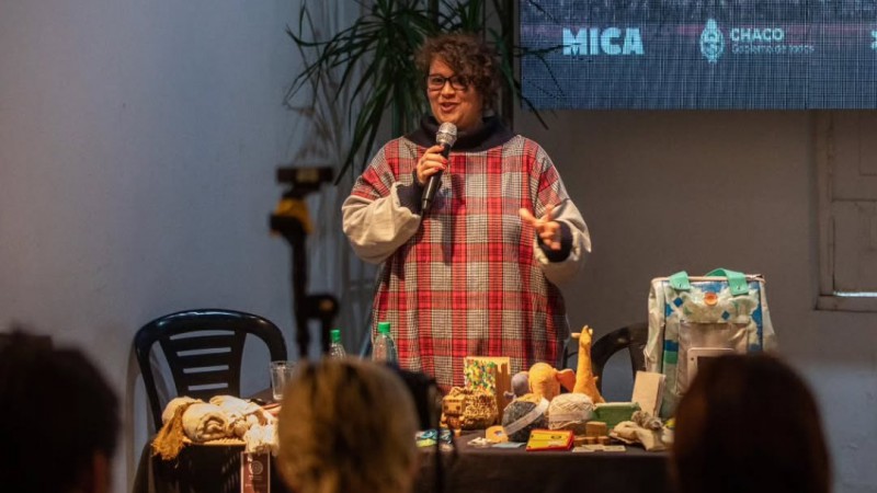 Una entrada a cambio de ropa: Charla sobre diseño sustentable en Km.5