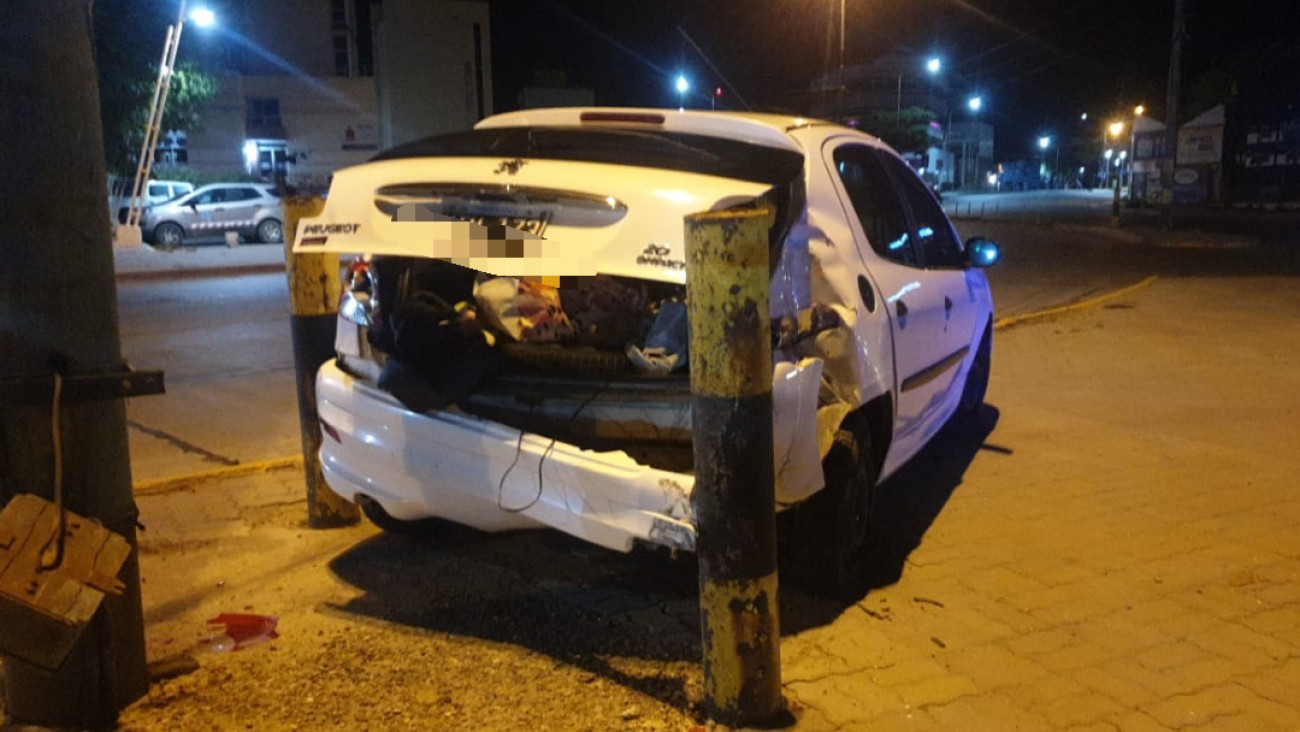 Chocó contra un poste en pleno centro, pero el test de alcoholemia dio negativo