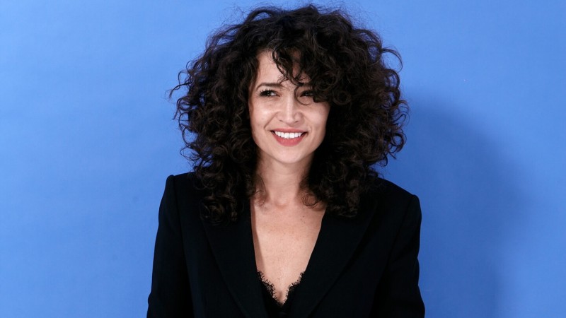 La periodista Julia Mengolini presentará su libro este sábado en Comodoro