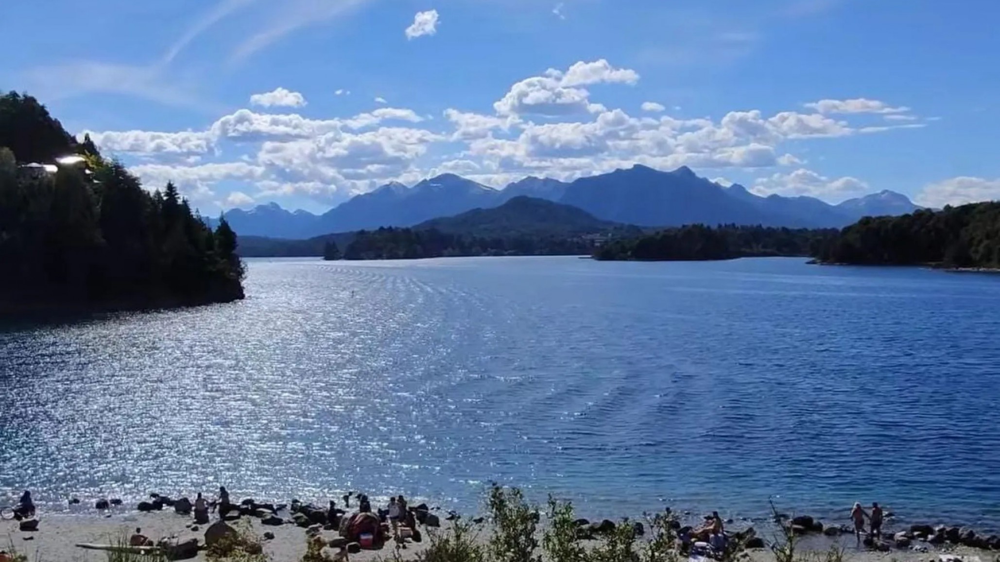 Bariloche: una mujer murió mientras buceaba en el Circuito Chico