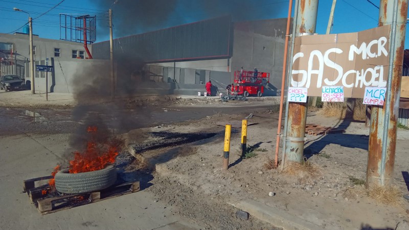 Vecinos del sector "Cancha de Belgrano" reclaman por otro invierno sin gas con la obra licitada desde septiembre