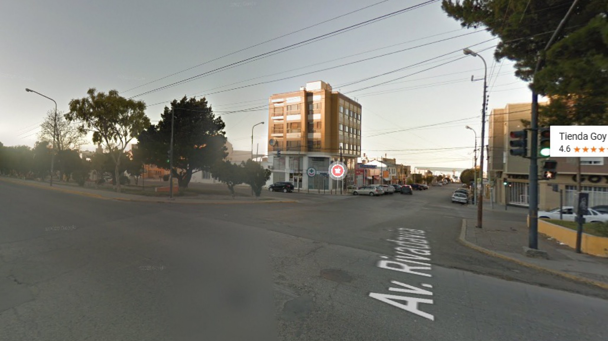 Una mujer fue embestida por una Kangoo en el centro de Comodoro