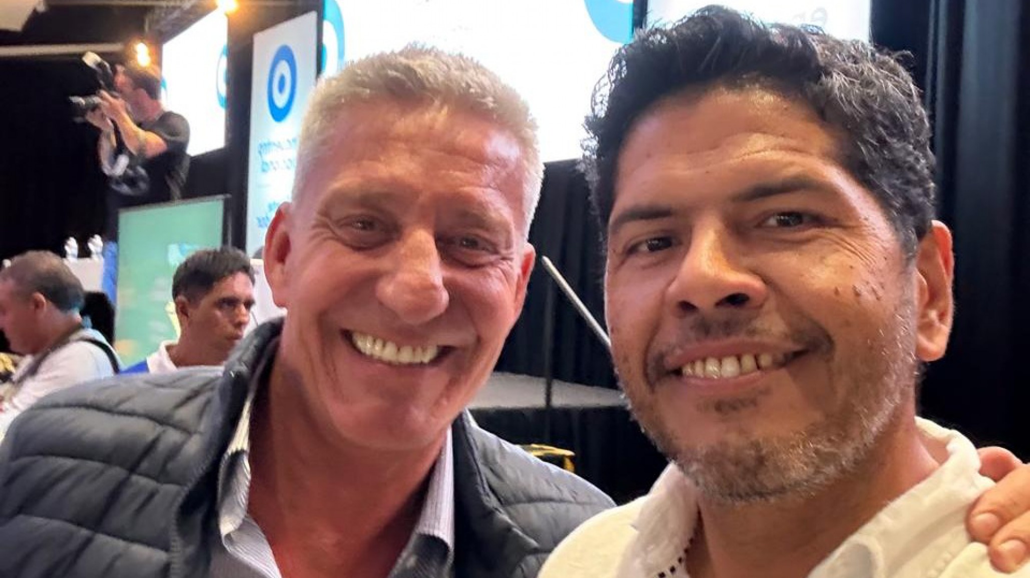 Reapareció Arcioni en el Congreso Nacional del Frente Renovador