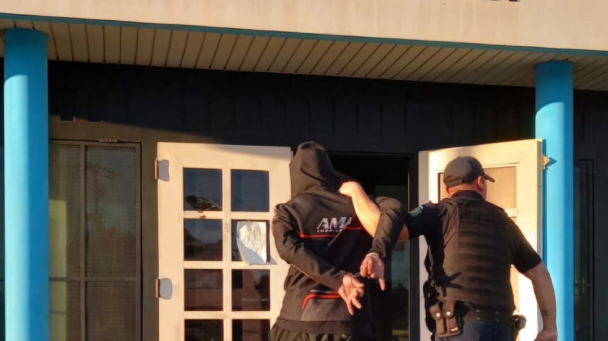 Un hombre con pedido de captura fue detenido en Barrio Máximo Abásolo