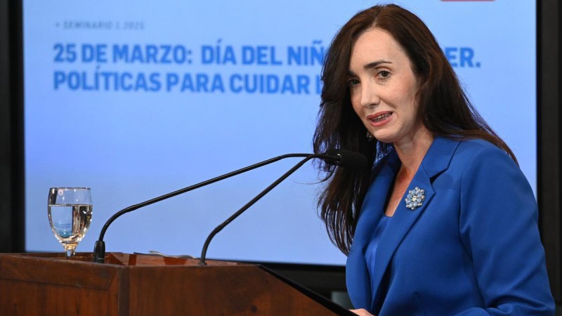 Villarruel encabezó un acto por el Día del Niño por Nacer y criticó el aborto