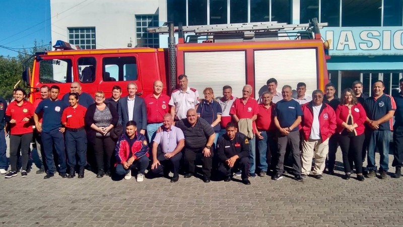 PAE entregó equipamiento a la Federación de Bomberos de Chubut