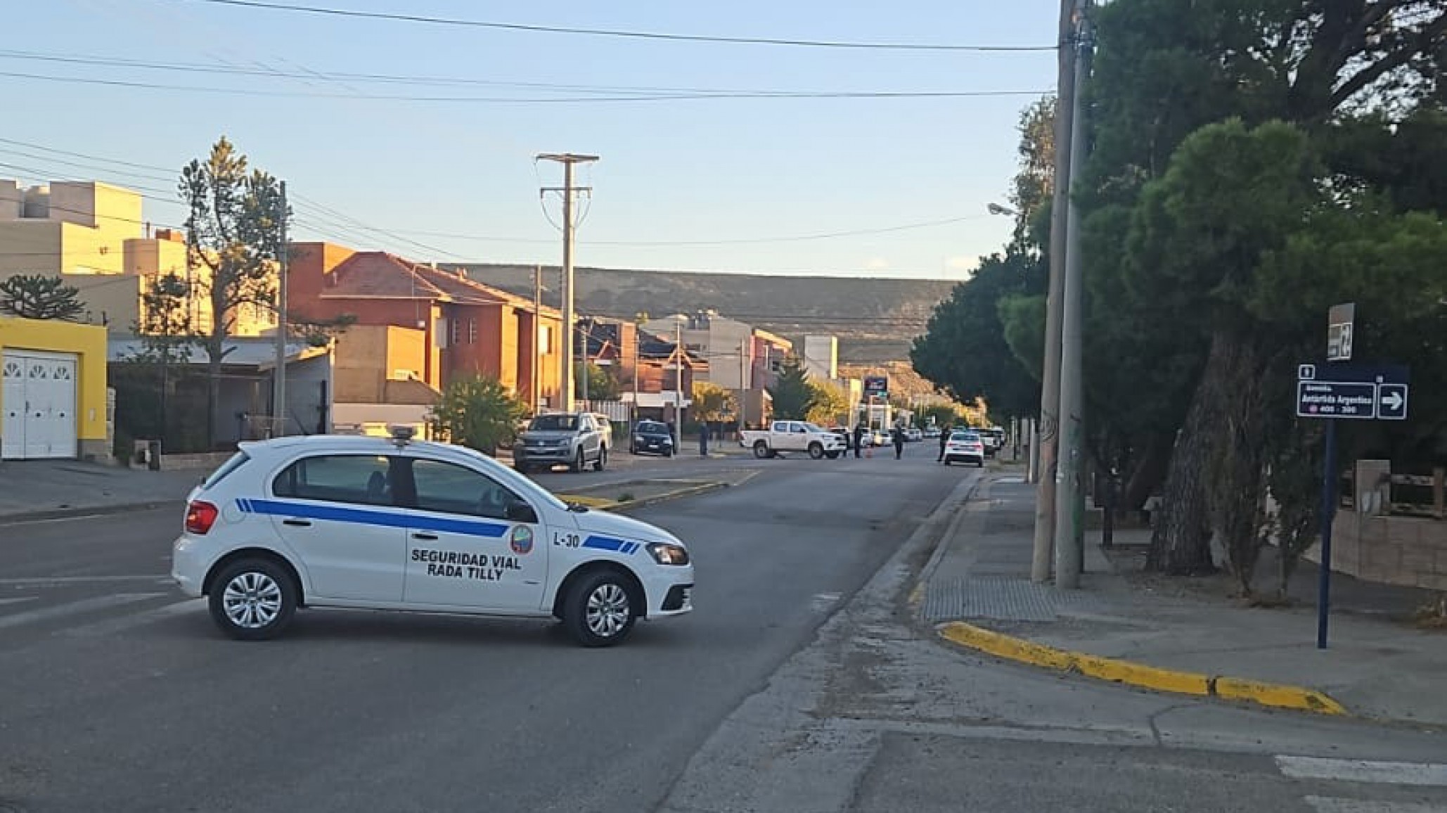 Choque en cadena en Rada Tilly con tres vehículos involucrados